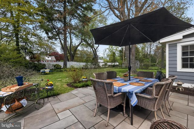 303 BARRY LN, Wallingford, PA 19086