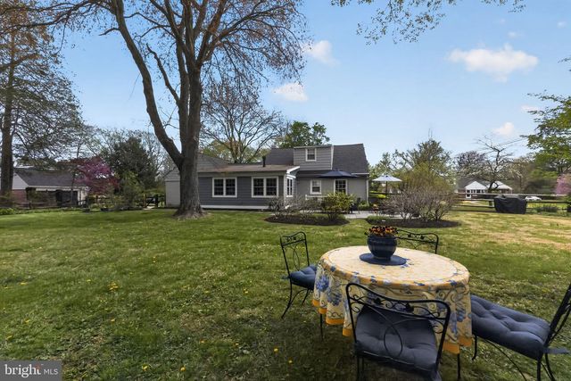 303 BARRY LN, Wallingford, PA 19086
