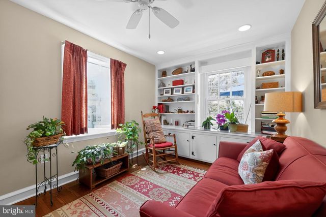 303 BARRY LN, Wallingford, PA 19086