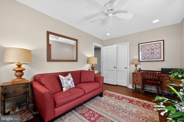 303 BARRY LN, Wallingford, PA 19086