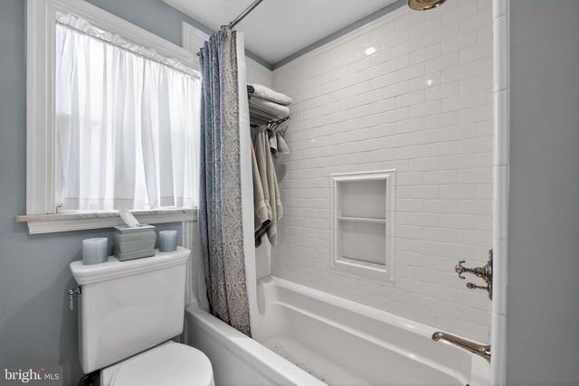 303 BARRY LN, Wallingford, PA 19086