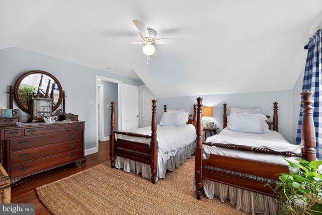 303 BARRY LN, Wallingford, PA 19086