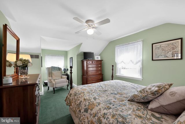 303 BARRY LN, Wallingford, PA 19086