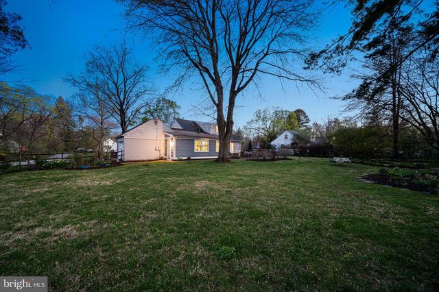 303 BARRY LN, Wallingford, PA 19086