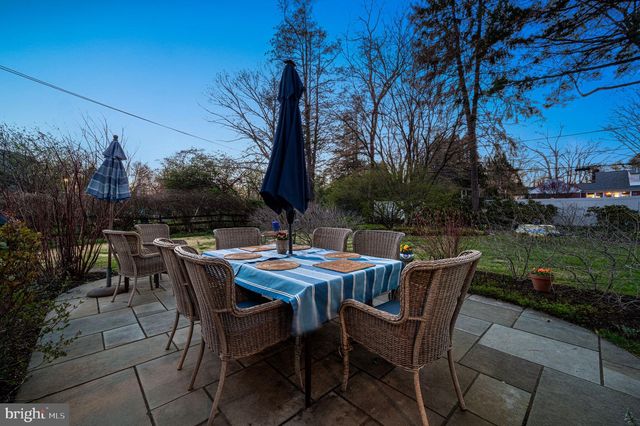 303 BARRY LN, Wallingford, PA 19086