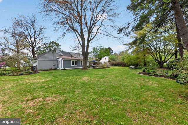 303 BARRY LN, Wallingford, PA 19086