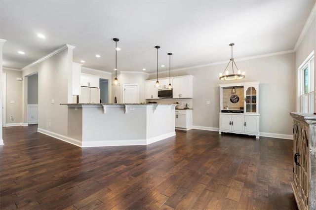 102 River Point Road, Jackson, GA 30233
