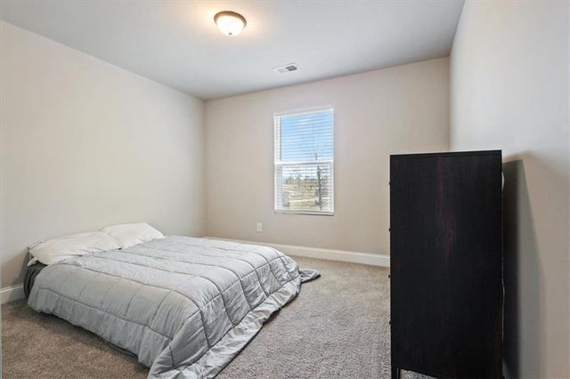 102 River Point Road, Jackson, GA 30233