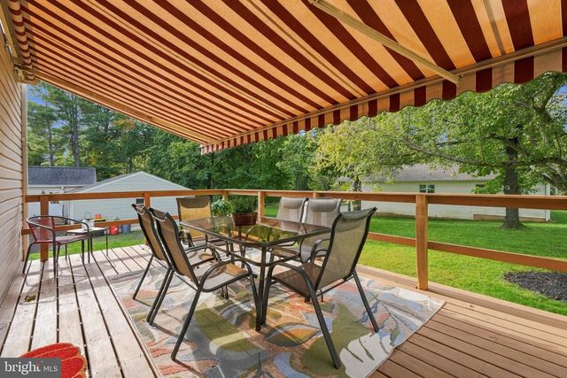 902 VALLEY RD, Blue Bell, PA 19422