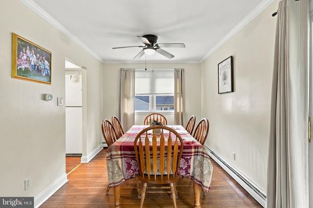 902 VALLEY RD, Blue Bell, PA 19422