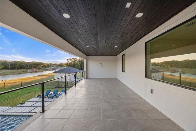 1532 Laguna N, Pelican Bay, TX 76020