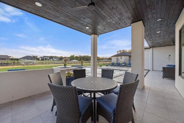 1532 Laguna N, Pelican Bay, TX 76020