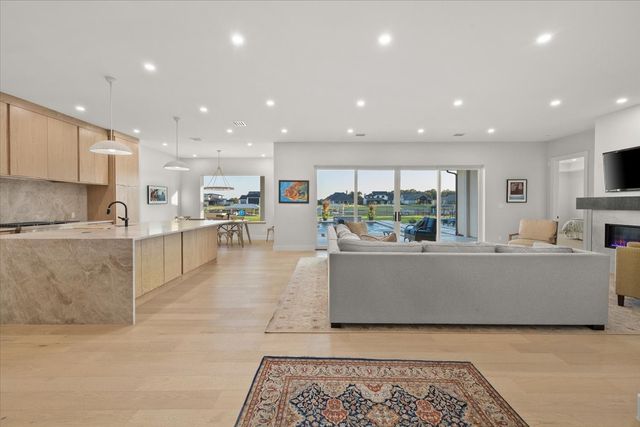 1532 Laguna N, Pelican Bay, TX 76020