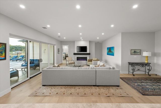 1532 Laguna N, Pelican Bay, TX 76020