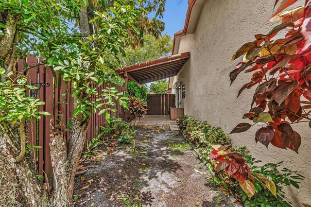 7908 NW 85TH Terrace, Tamarac, FL 33321