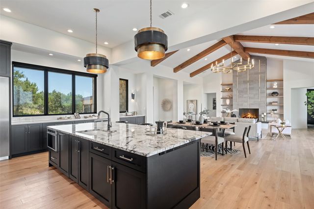 416 Julieanne CV, Dripping Springs, TX 78620