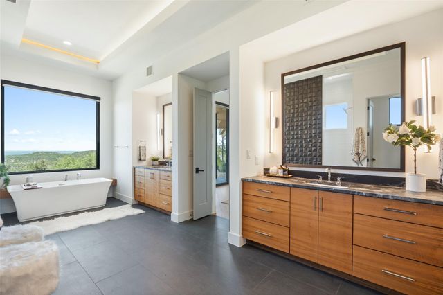 416 Julieanne CV, Dripping Springs, TX 78620