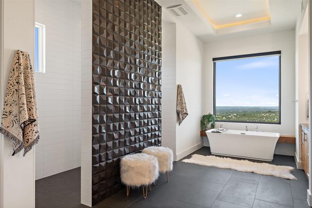 416 Julieanne CV, Dripping Springs, TX 78620