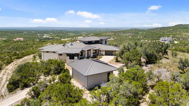 416 Julieanne CV, Dripping Springs, TX 78620