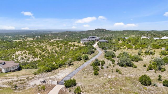 416 Julieanne CV, Dripping Springs, TX 78620