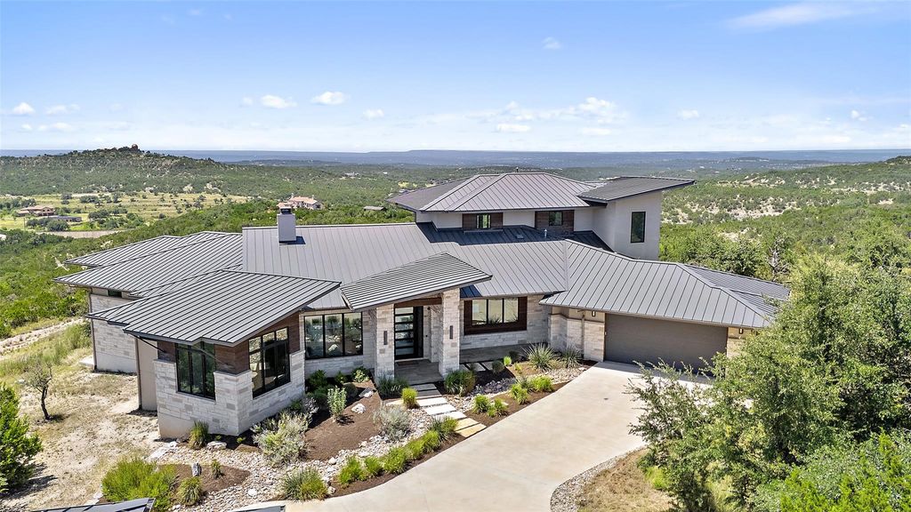 416 Julieanne CV, Dripping Springs, TX 78620