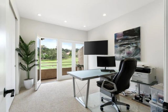 170 Las Banderas Dr, Solana Beach, CA 92075