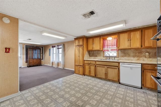 5116 Ike Frank Road, Santa Fe, TX 77517