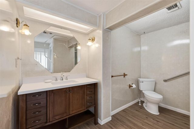 5116 Ike Frank Road, Santa Fe, TX 77517