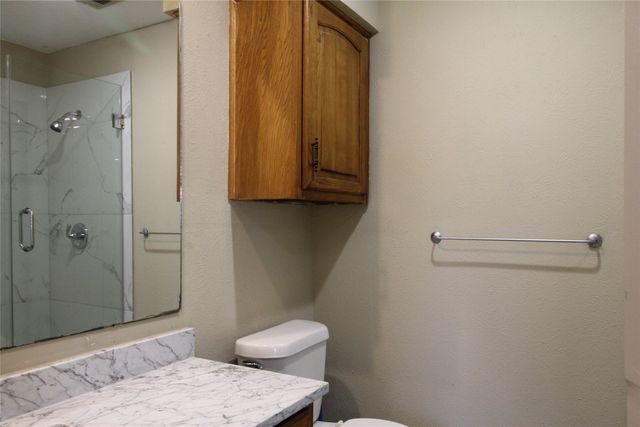 217 Matt Place, Grand Prairie, TX 75051