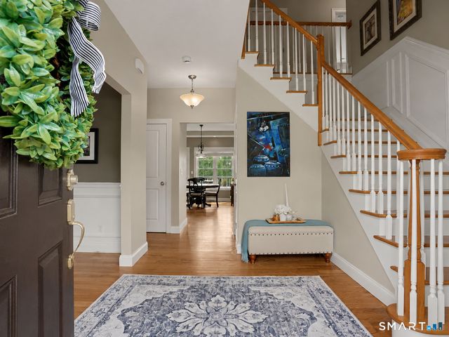 42 Ridgewood Terrace, North Haven, CT 06473