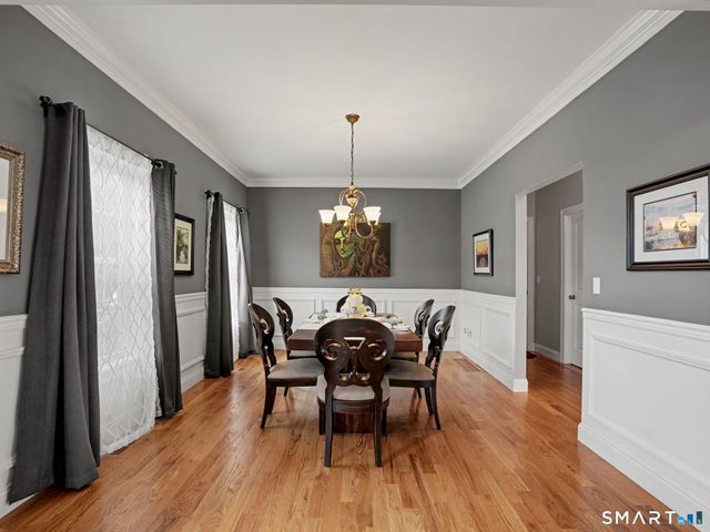 42 Ridgewood Terrace, North Haven, CT 06473