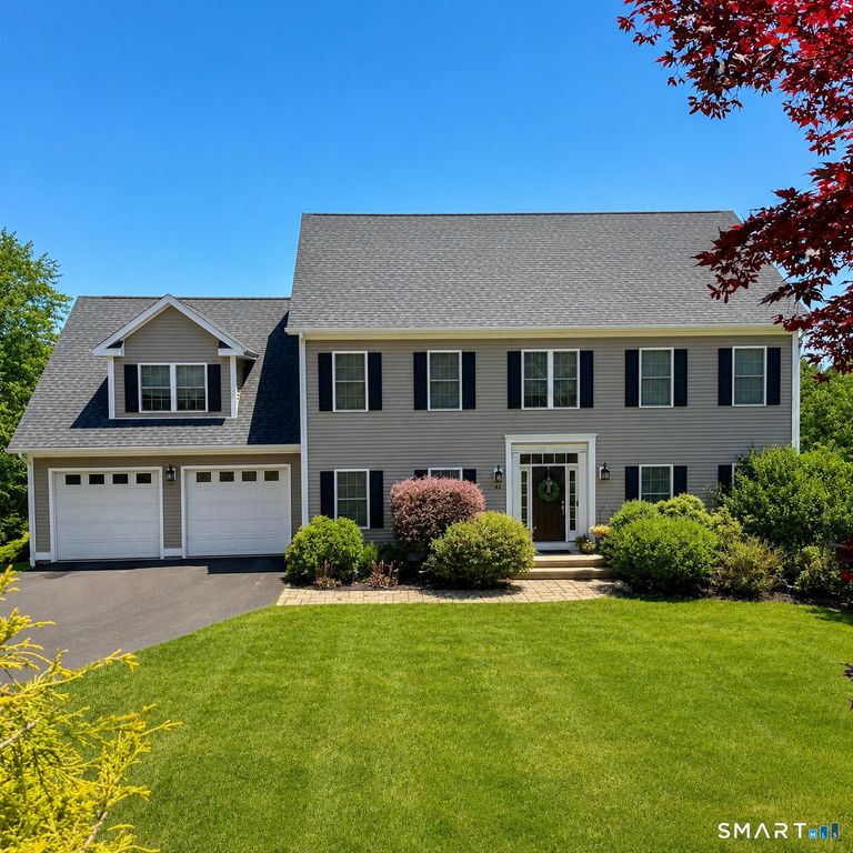 42 Ridgewood Terrace, North Haven, CT 06473