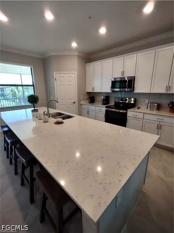 2353 Anguilla DR 202, Naples, FL 34120
