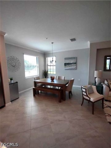 2353 Anguilla DR 202, Naples, FL 34120