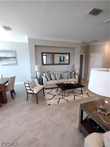 2353 Anguilla DR 202, Naples, FL 34120