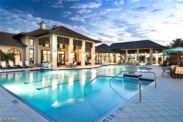 2353 Anguilla DR 202, Naples, FL 34120