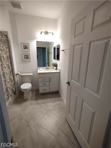 2353 Anguilla DR 202, Naples, FL 34120