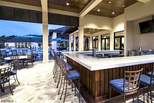 2353 Anguilla DR 202, Naples, FL 34120