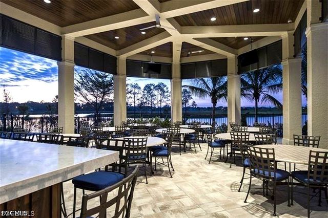 2353 Anguilla DR 202, Naples, FL 34120