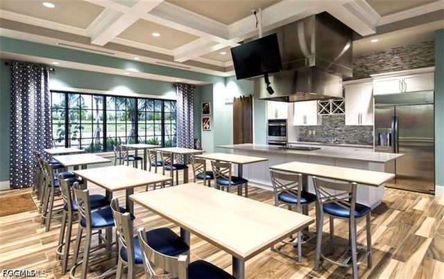 2353 Anguilla DR 202, Naples, FL 34120