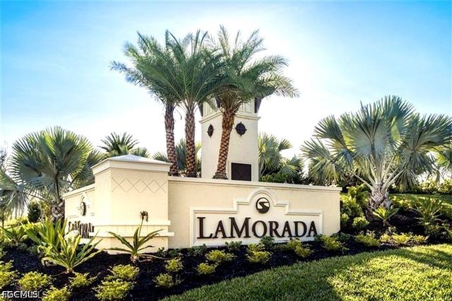 2353 Anguilla DR 202, Naples, FL 34120