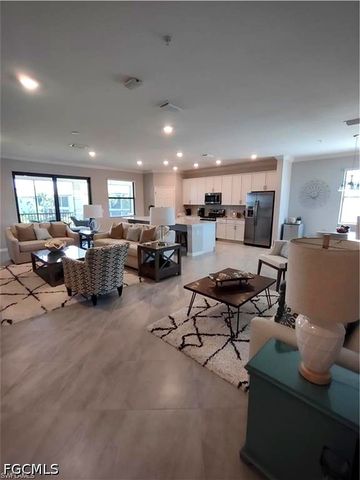 2353 Anguilla DR 202, Naples, FL 34120