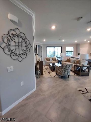 2353 Anguilla DR 202, Naples, FL 34120