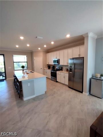 2353 Anguilla DR 202, Naples, FL 34120