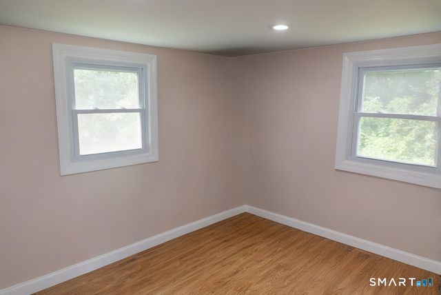 32 Cedar Lane, Montville, CT 06382
