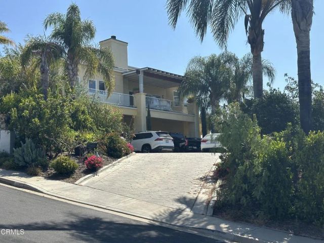 579 Glade Drive, Santa Paula, CA 93060