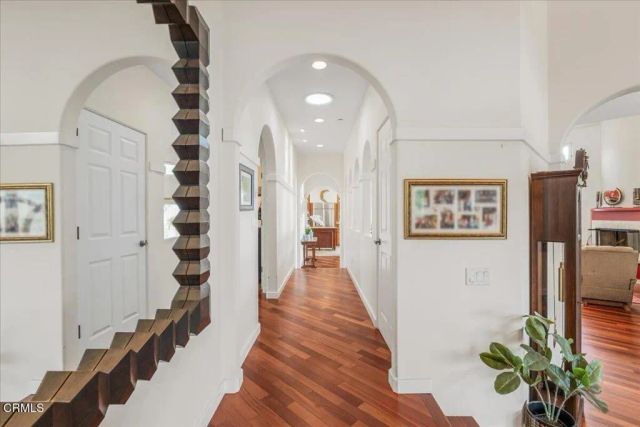 579 Glade Drive, Santa Paula, CA 93060