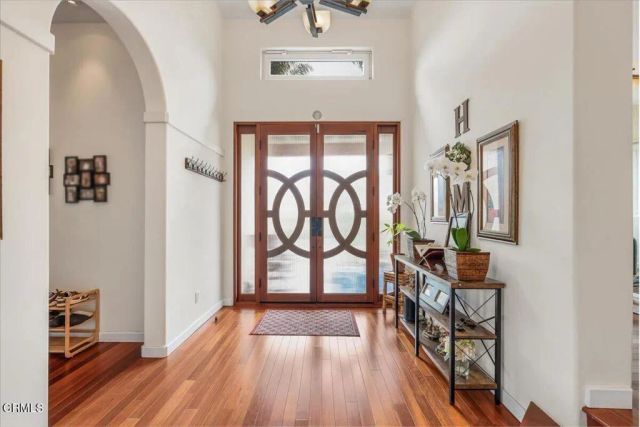 579 Glade Drive, Santa Paula, CA 93060
