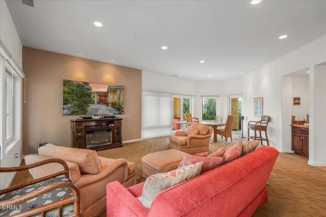 579 Glade Drive, Santa Paula, CA 93060