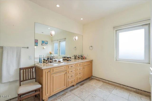 579 Glade Drive, Santa Paula, CA 93060
